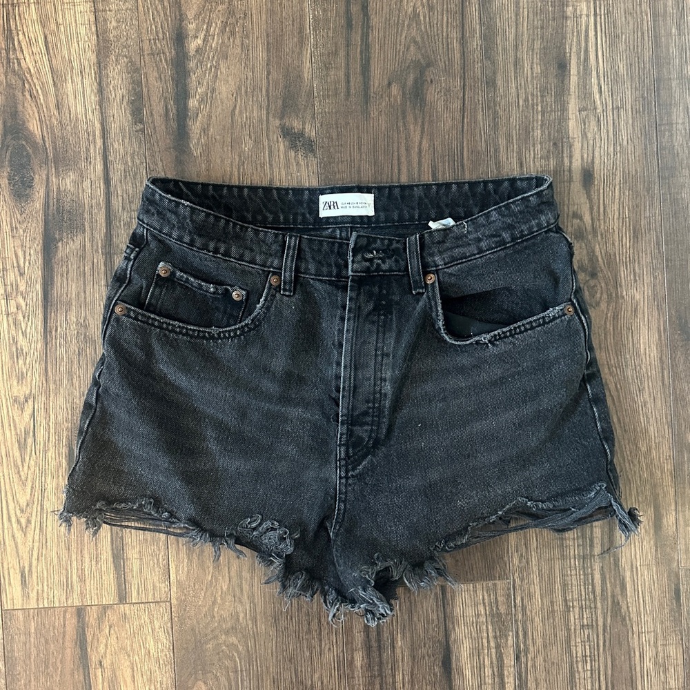 Zara Women's Black Denim Shorts